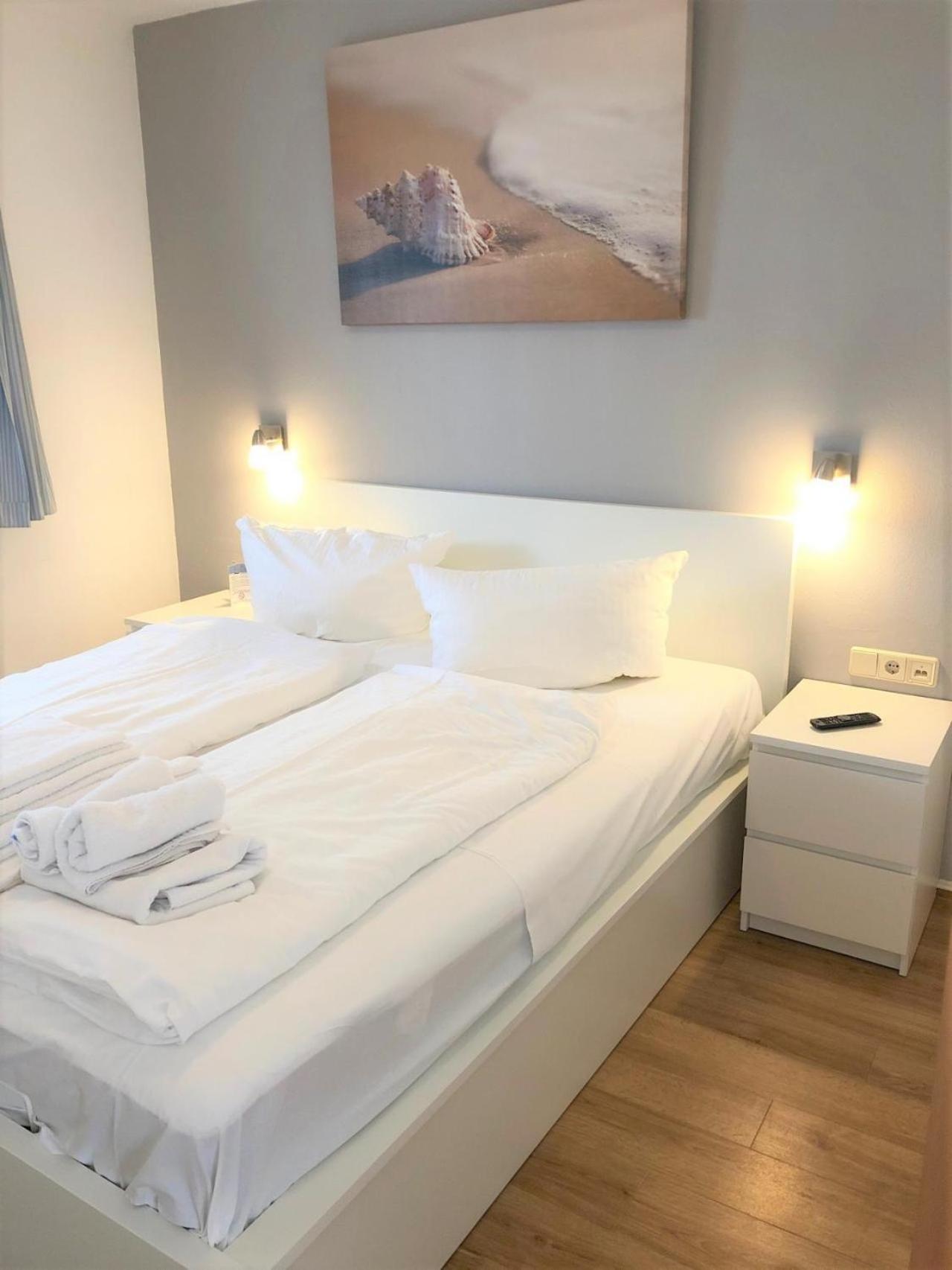 Yachthafenresidenz Apartment คูล็องสบอร์น ภายนอก รูปภาพ