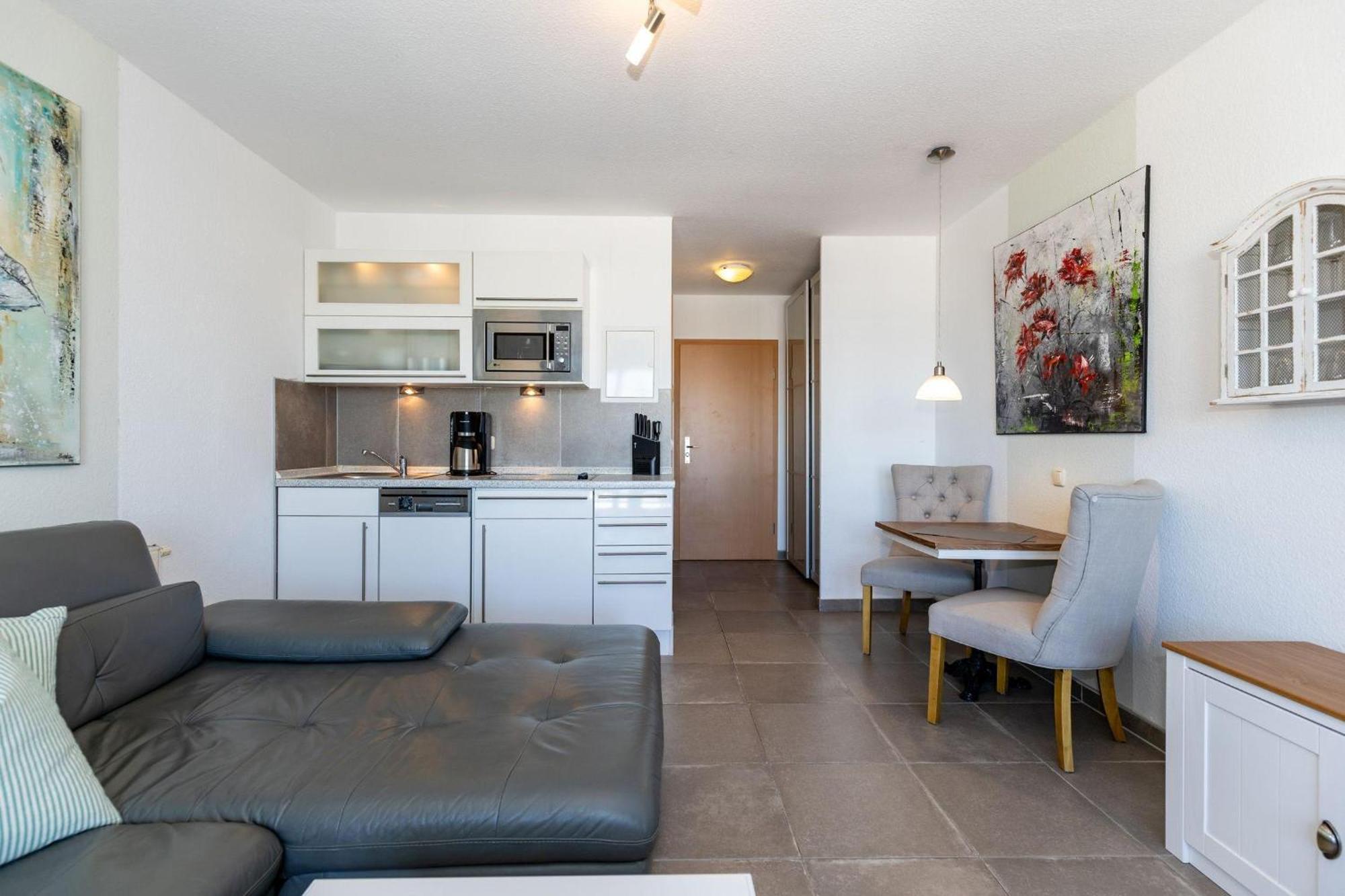 Yachthafenresidenz Apartment คูล็องสบอร์น ภายนอก รูปภาพ